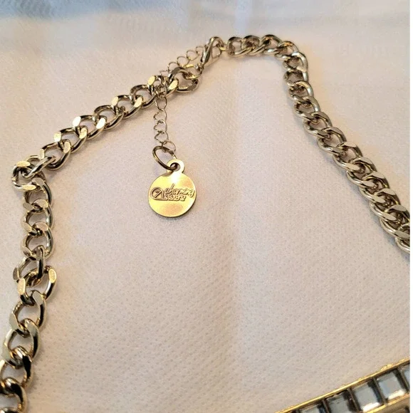 7 Charming Sisters Statement Necklace Gold-Tone Crystal - Picture 9 of 11